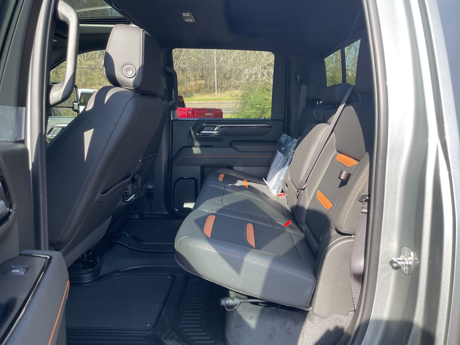 New 2026 GMC Sierra 2500 AT4 w/ AT4 Premium Plus Package image 27