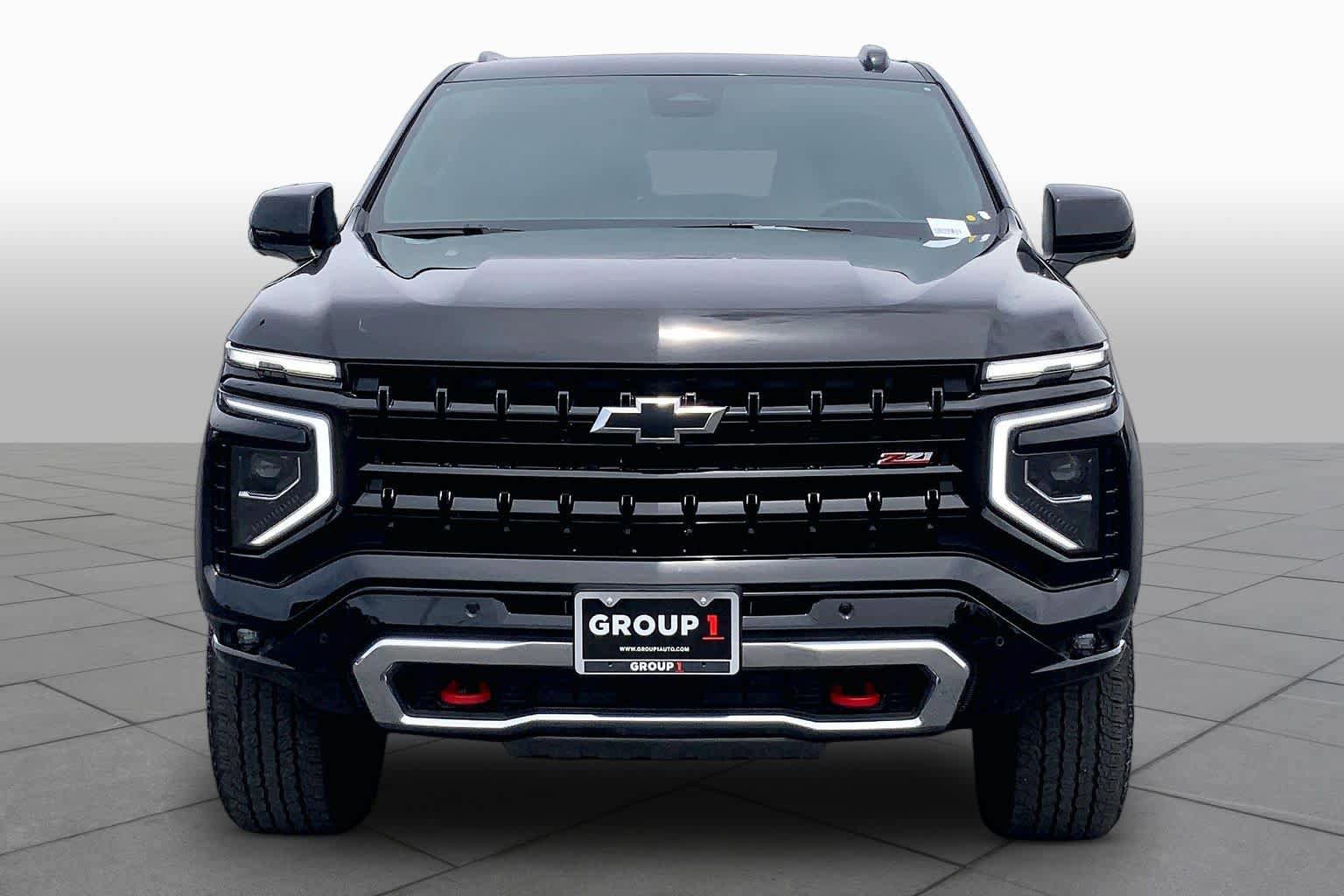 Used 2025 Chevrolet Suburban Z71 AWD/4WD image 4
