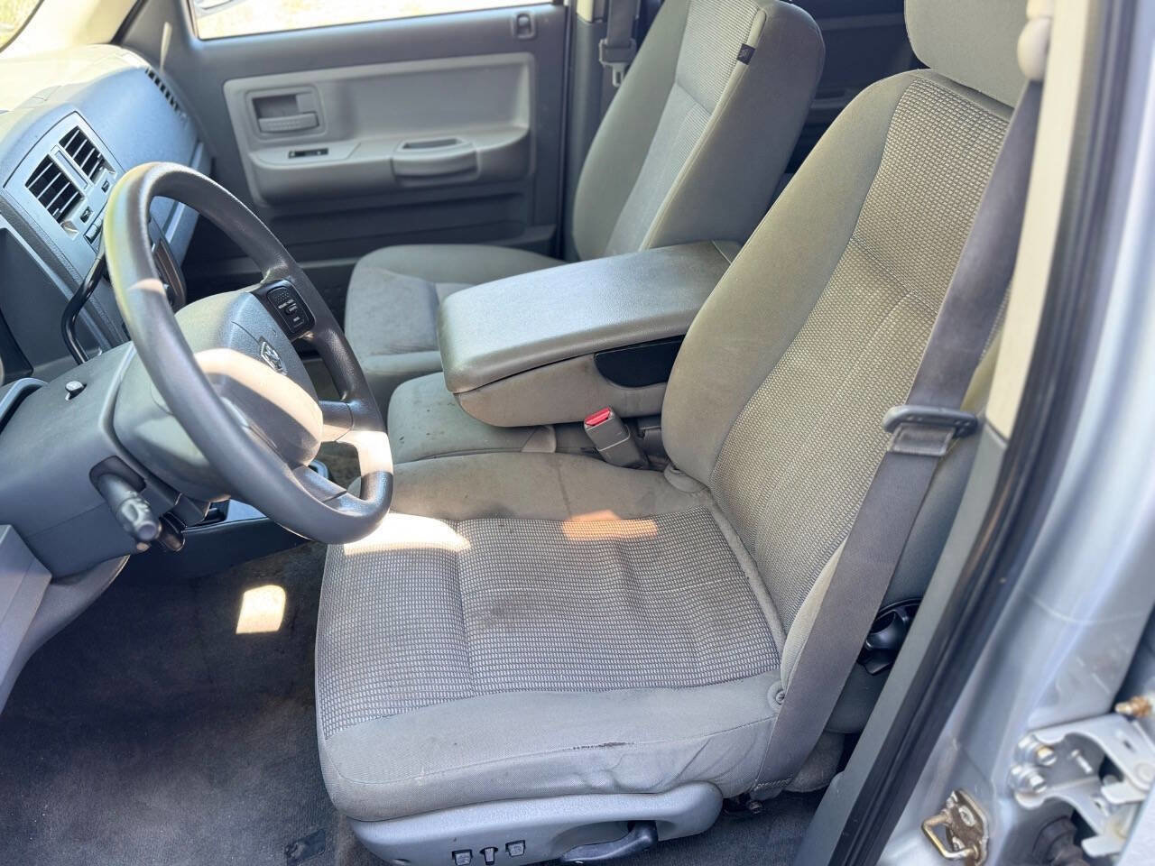 Used 2007 Dodge Dakota SLT w/ Sport Appearance Group image 9