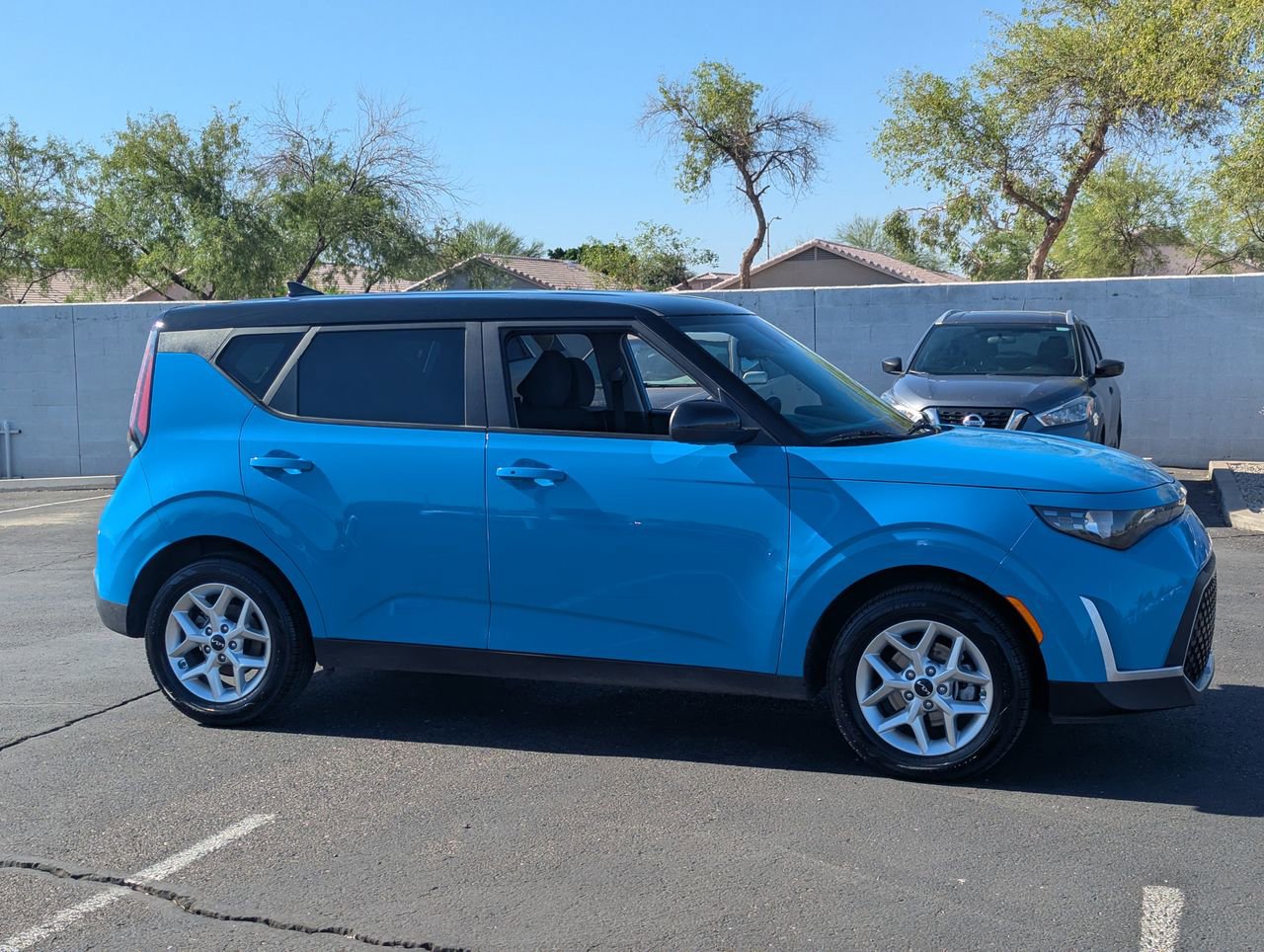 Used 2023 Kia Soul S FWD image 8