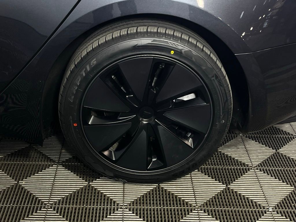 Used 2025 Tesla Model 3 Long Range image 11