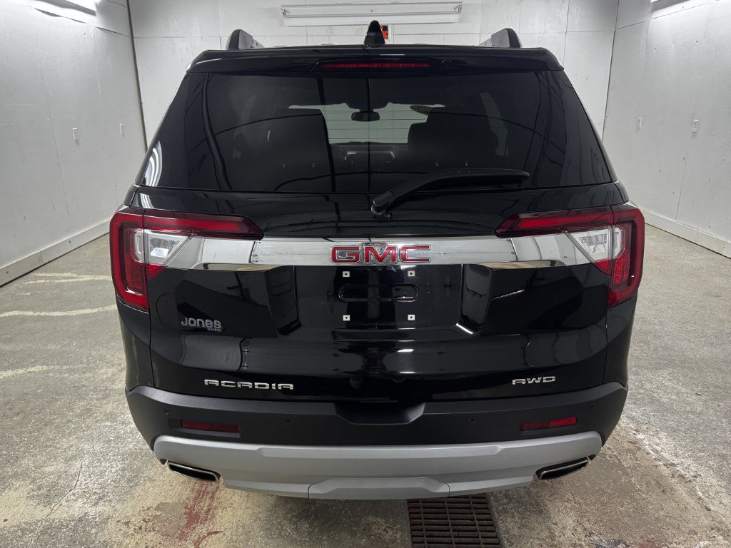 Used 2023 GMC Acadia SLT image 7