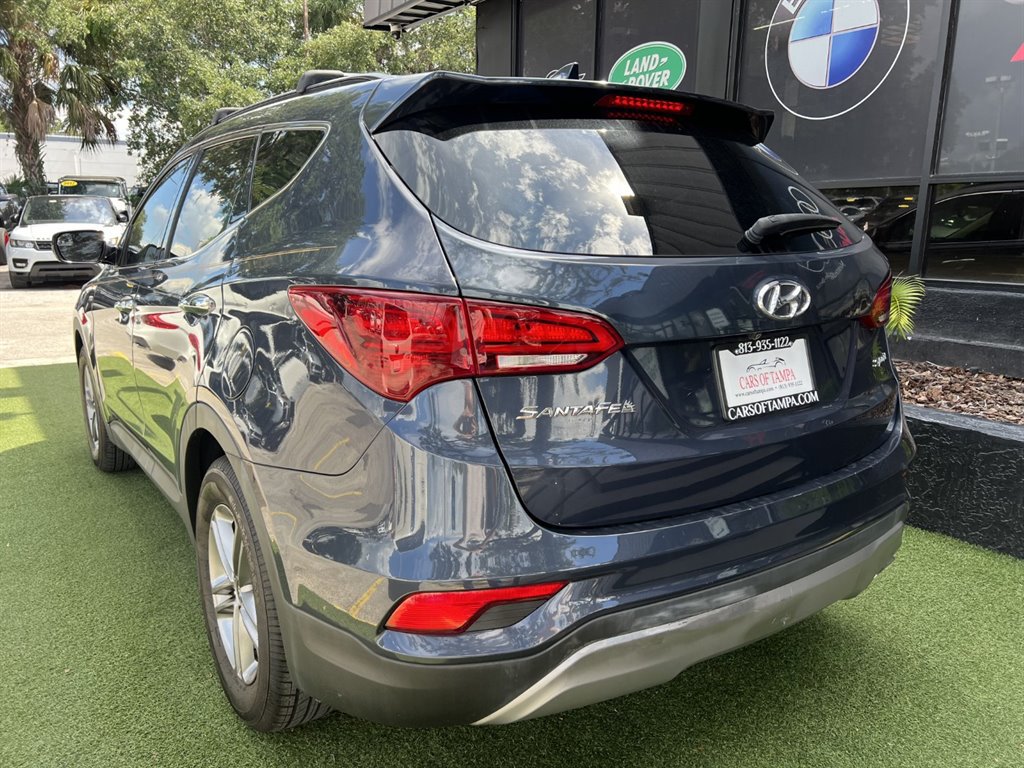 Used 2017 Hyundai Santa Fe Sport FWD image 4