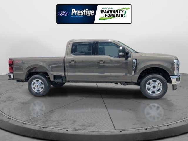New 2026 Ford F350 XLT w/ XLT Premium Package AWD/4WD image 4