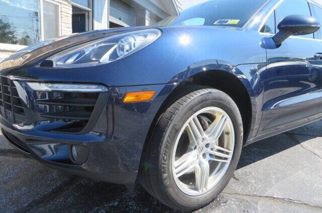 Used 2017 Porsche Macan S AWD/4WD image 34