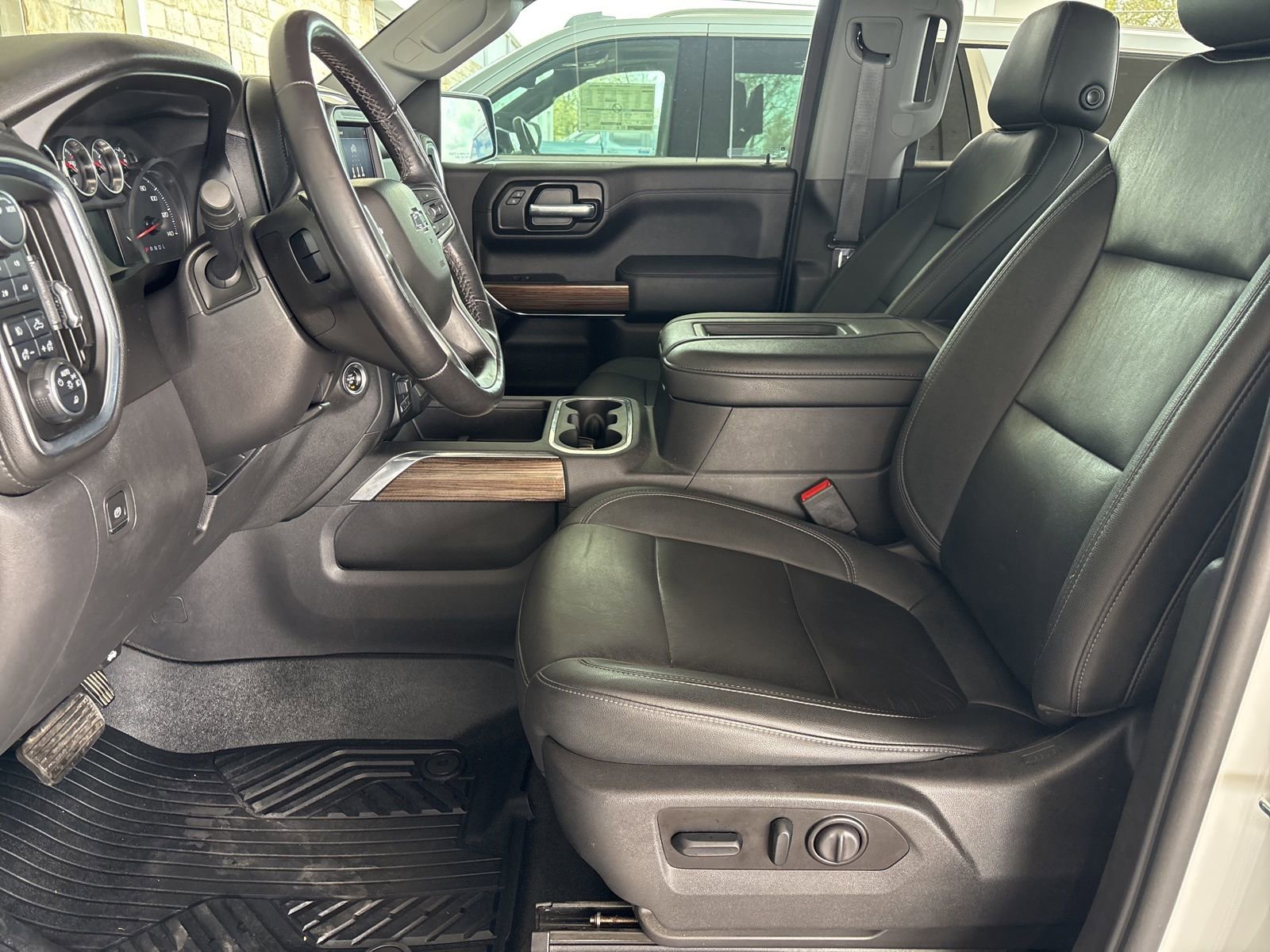 Used 2021 Chevrolet Silverado 1500 LT Trail Boss w/ Convenience Package II image 15