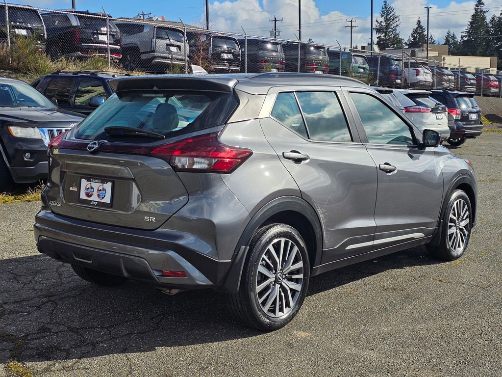 Used 2022 Nissan Kicks SR image 7