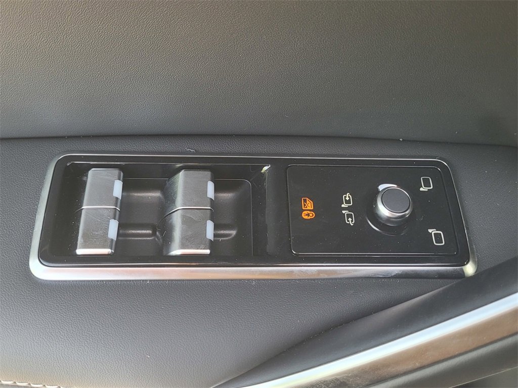 New 2026 Jaguar F-PACE R-Dynamic S image 11