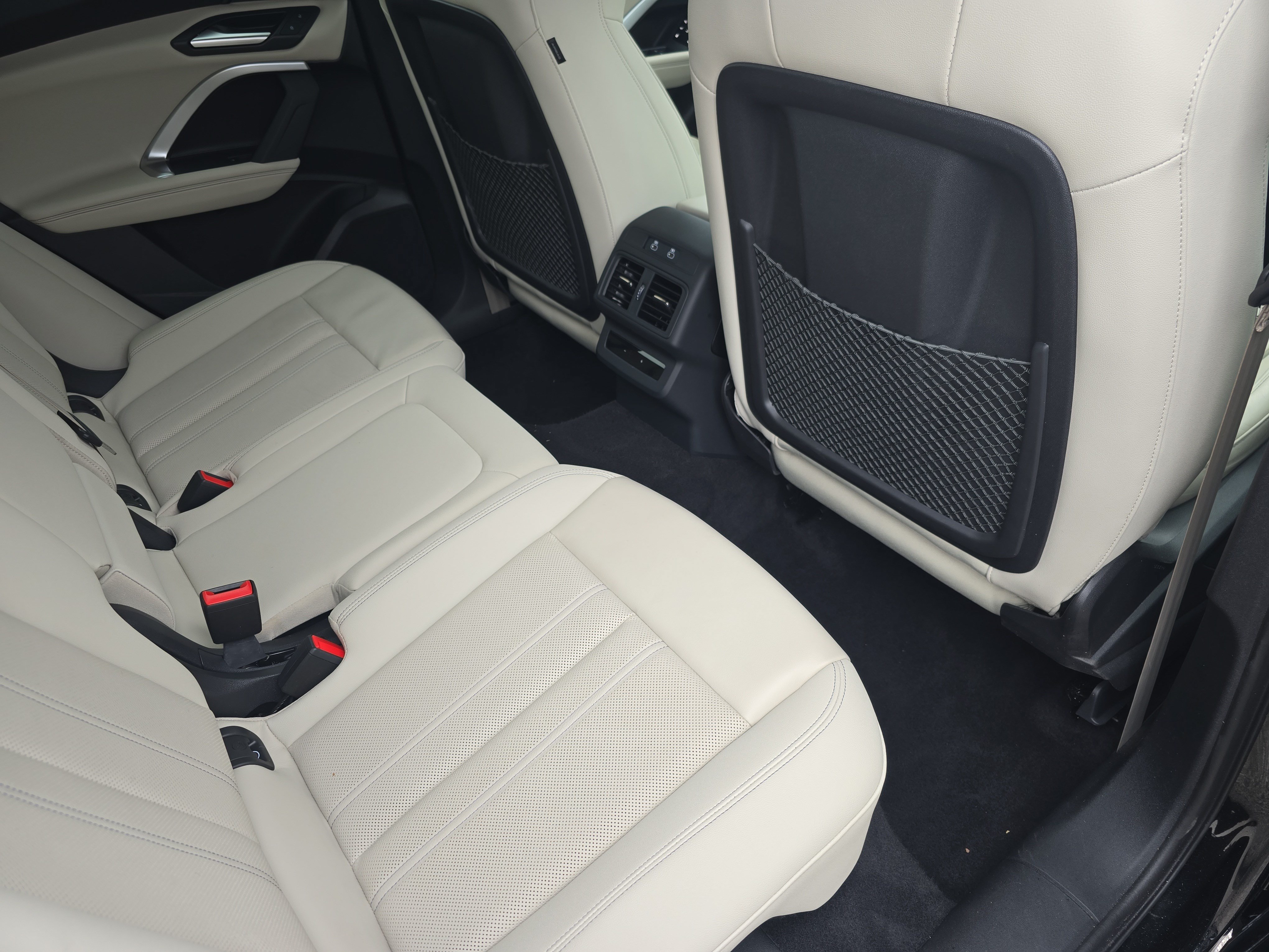 Used 2025 Audi Q5 Premium Plus w/ Premium Plus AWD/4WD image 11