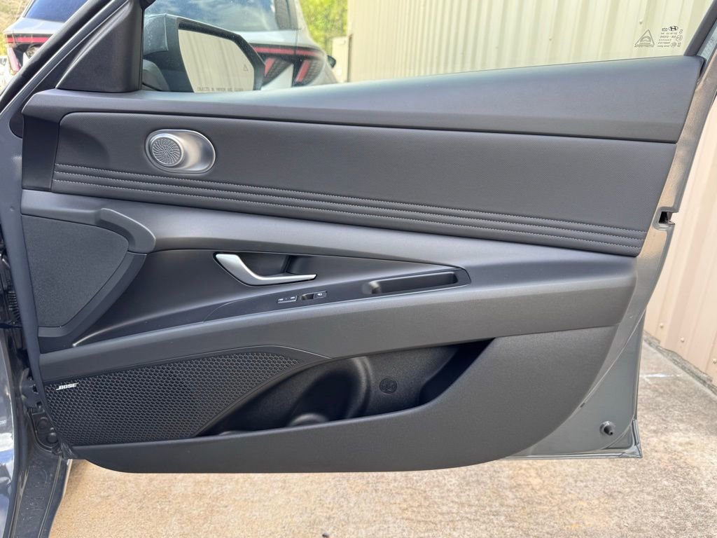 New 2026 Hyundai Elantra Limited image 21