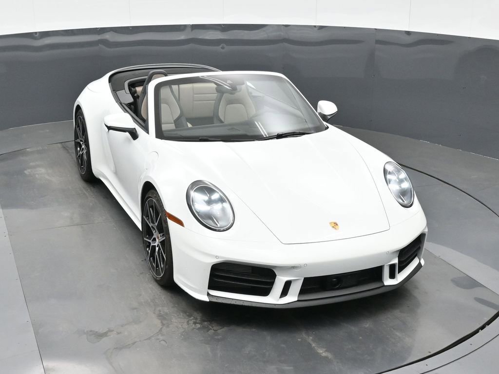 Certified 2025 Porsche 911 Carrera image 32