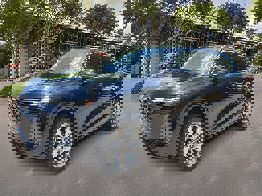 New 2025 Audi Q5 Premium Plus