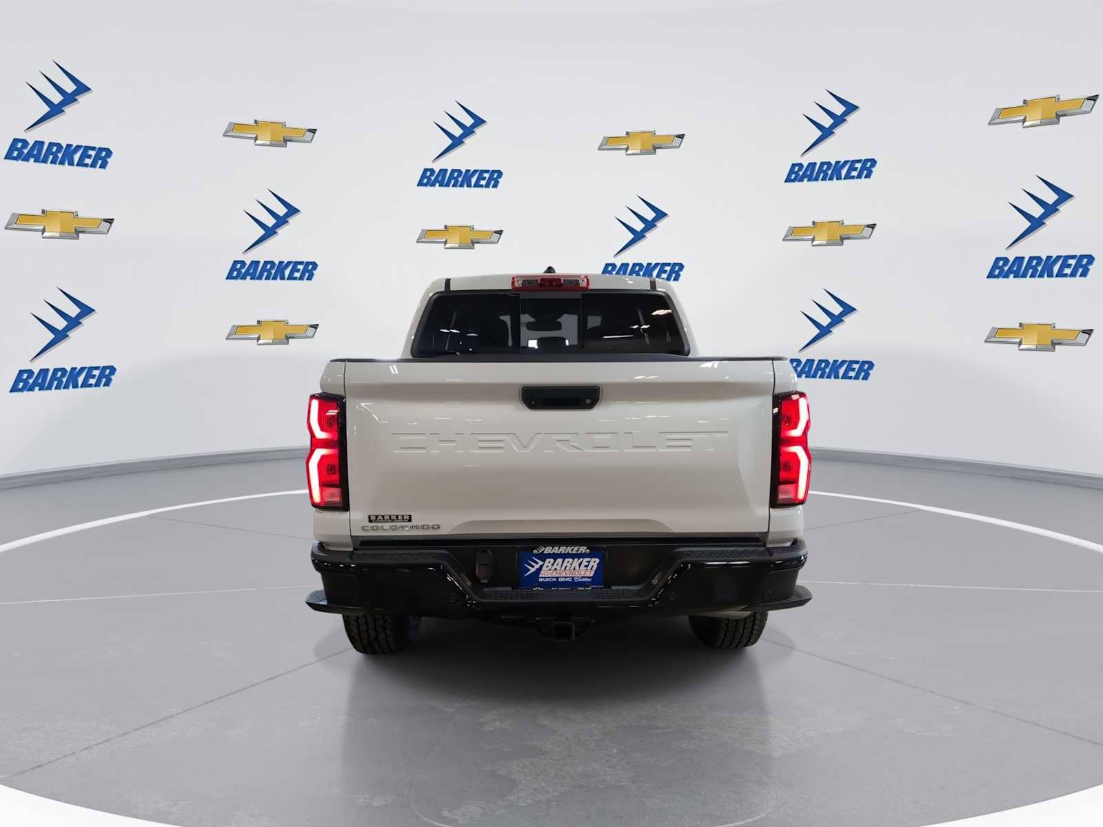 Used 2025 Chevrolet Colorado Z71 w/ Technology Package image 7