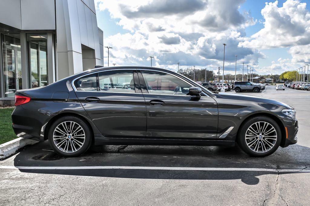 Used 2020 BMW 530i xDrive w/ Convenience Package AWD/4WD image 11