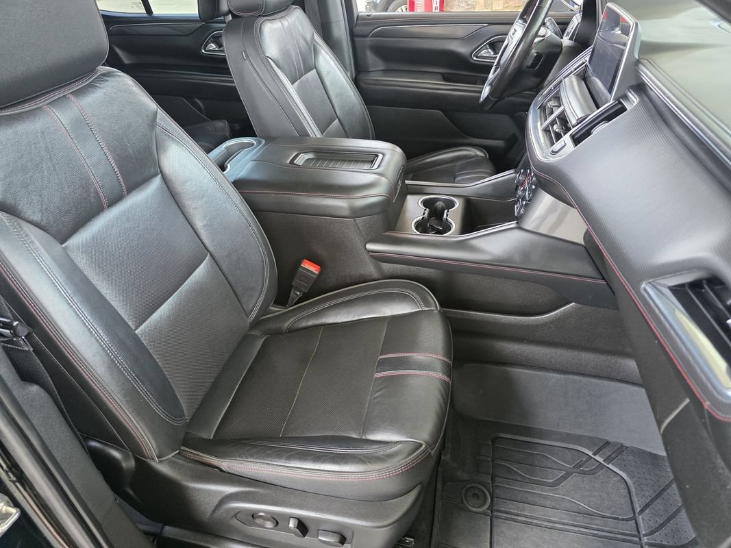 Used 2021 Chevrolet Tahoe RST w/ Luxury Package AWD/4WD image 27