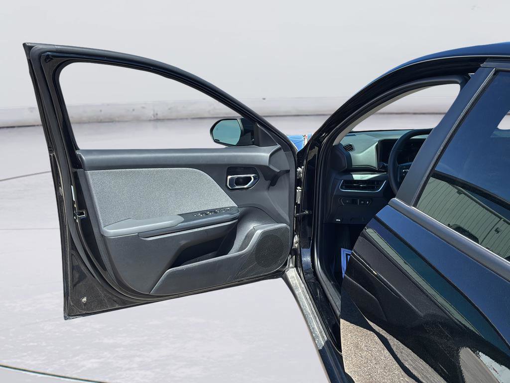 Certified 2025 Kia K4 EX FWD image 17