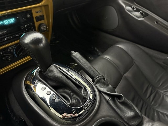 Used 2002 Chrysler Prowler image 24