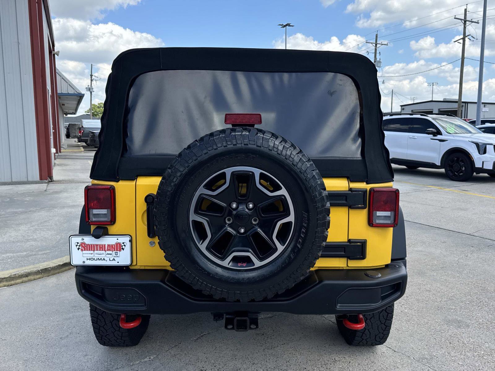 Used 2015 Jeep Wrangler Unlimited Rubicon image 6