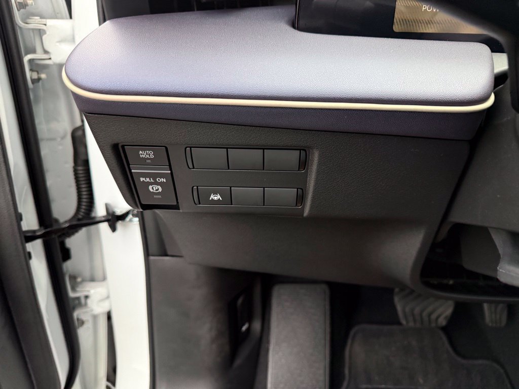 New 2026 Nissan Leaf SV Plus w/ Floor Mat Package (SV+) FWD image 18
