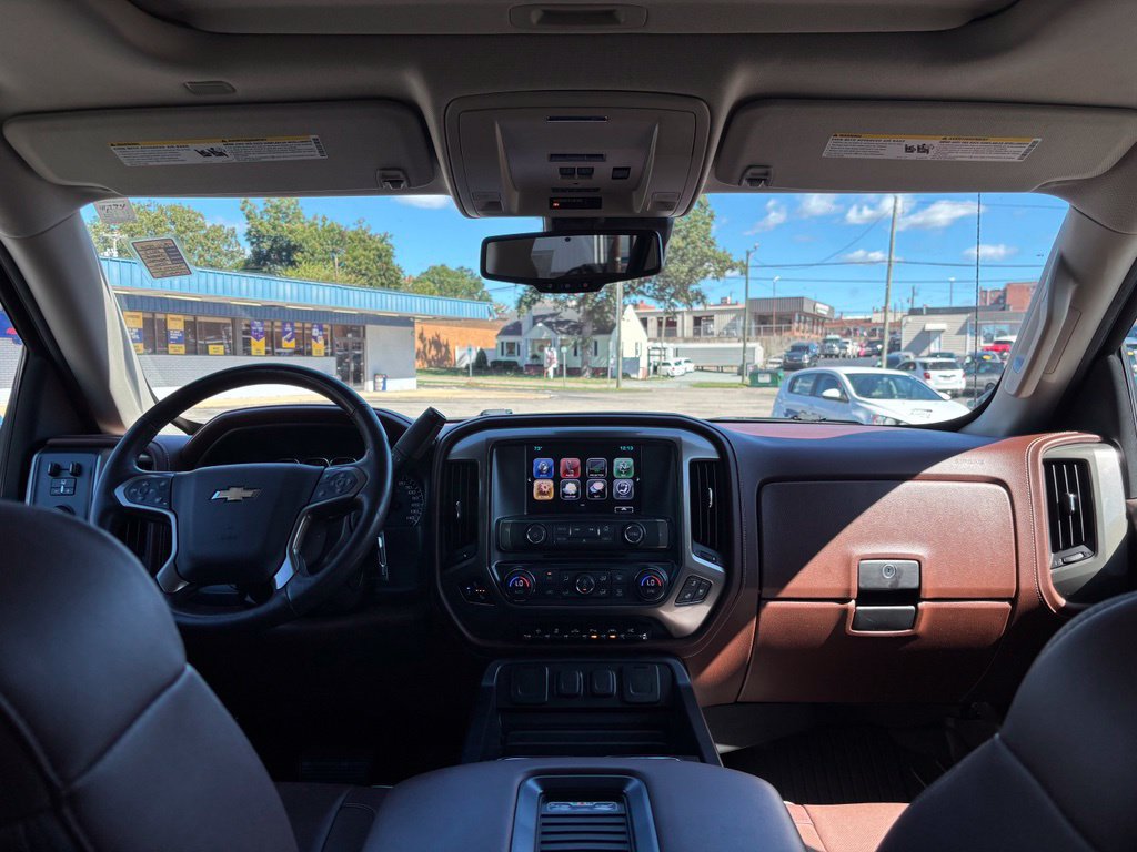 Used 2017 Chevrolet Silverado 1500 High Country w/ High Desert Package AWD/4WD image 17