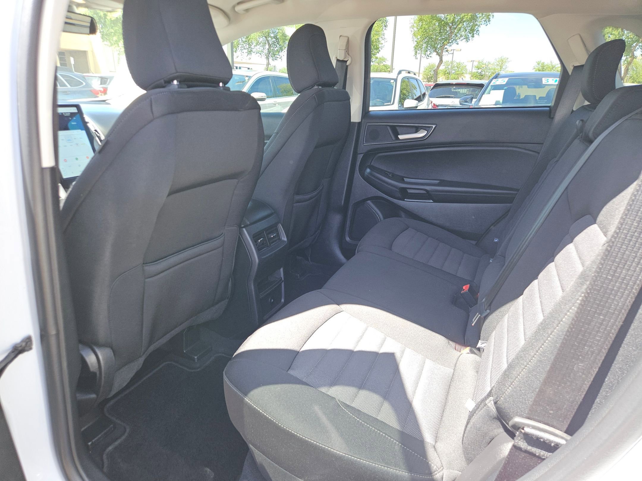 Used 2024 Ford Edge SE w/ Black Appearance Package AWD/4WD image 21