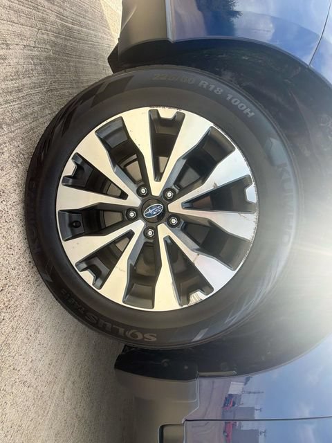 Used 2017 Subaru Outback 2.5i Limited AWD/4WD image 6