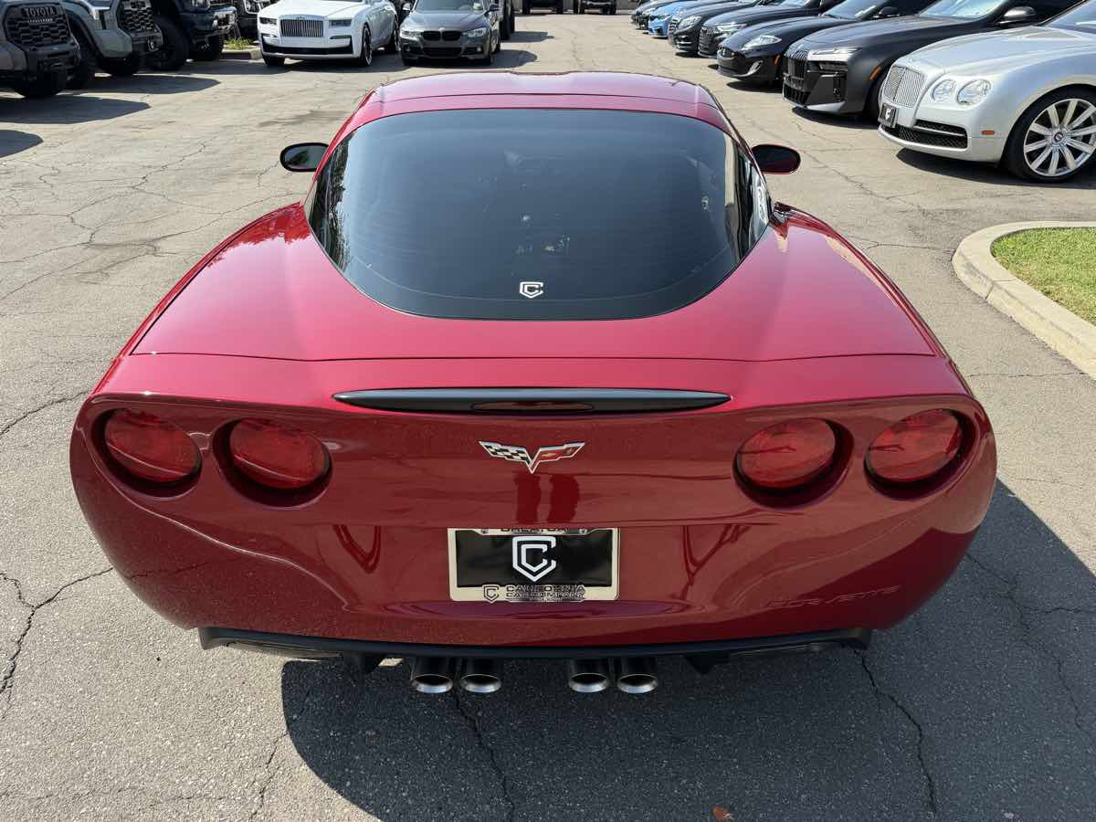 Used 2008 Chevrolet Corvette Coupe w/ Z51 Performance Package RWD image 5