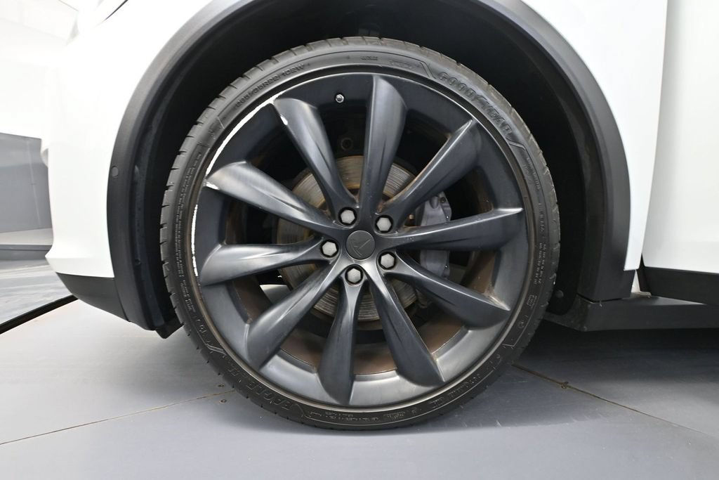 Used 2018 Tesla Model X 100D AWD/4WD image 12