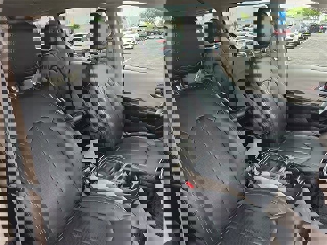 Used 2021 Chrysler Voyager Lxi image 24