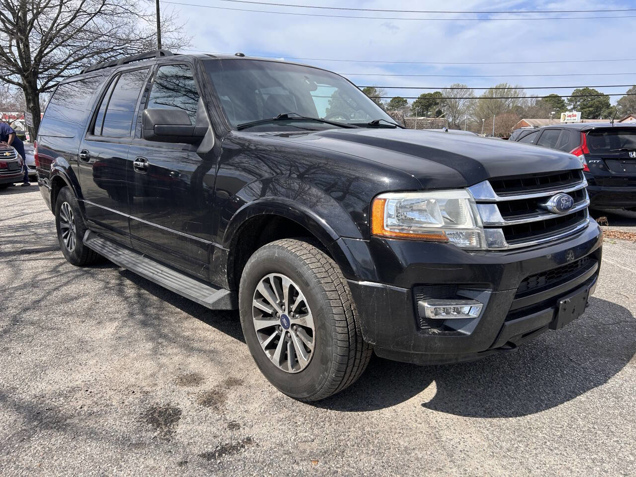 Used 2015 Ford Expedition EL XLT w/ Equipment Group 202A image 2