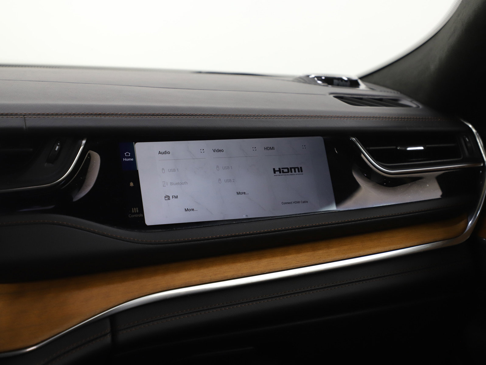 Used 2023 Jeep Grand Cherokee L Summit image 20