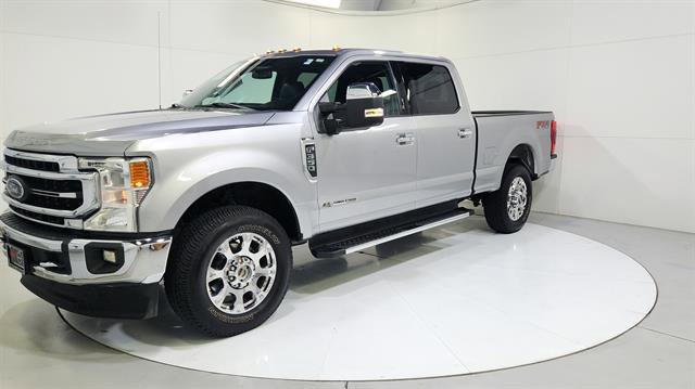 Used 2020 Ford F350 Lariat w/ Lariat Ultimate Package image 3