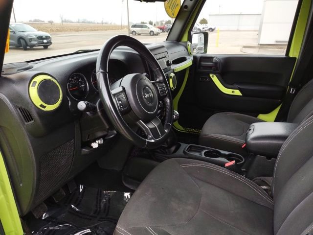 Used 2016 Jeep Wrangler Unlimited Sahara image 11