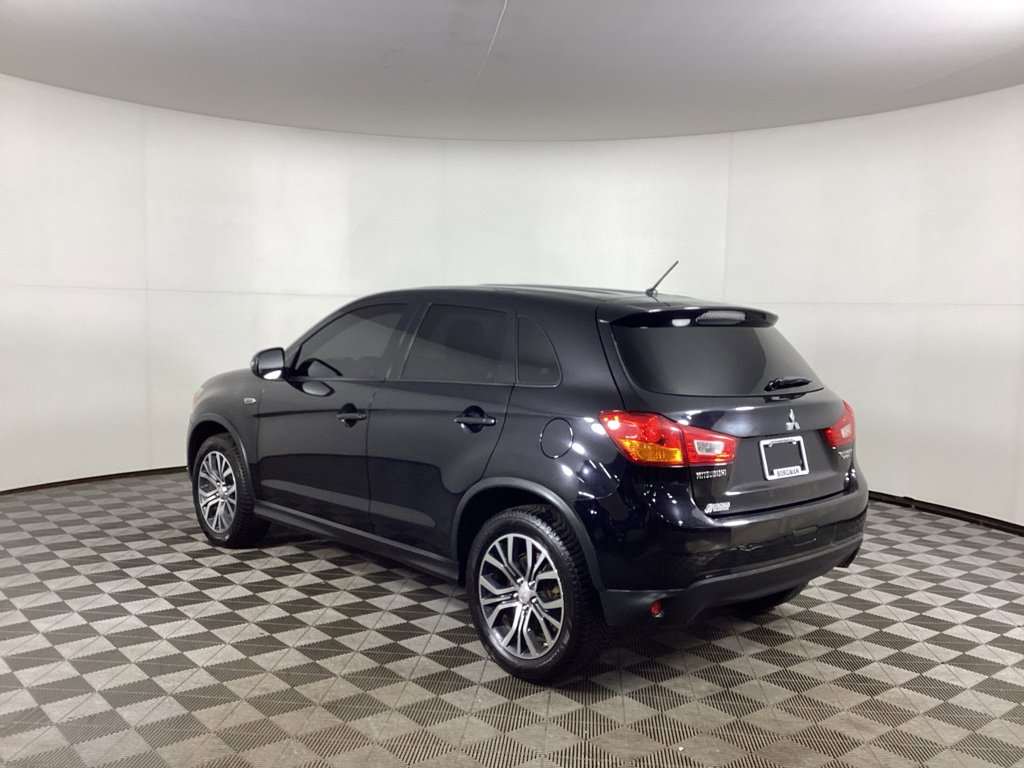 Used 2016 Mitsubishi Outlander Sport ES image 4