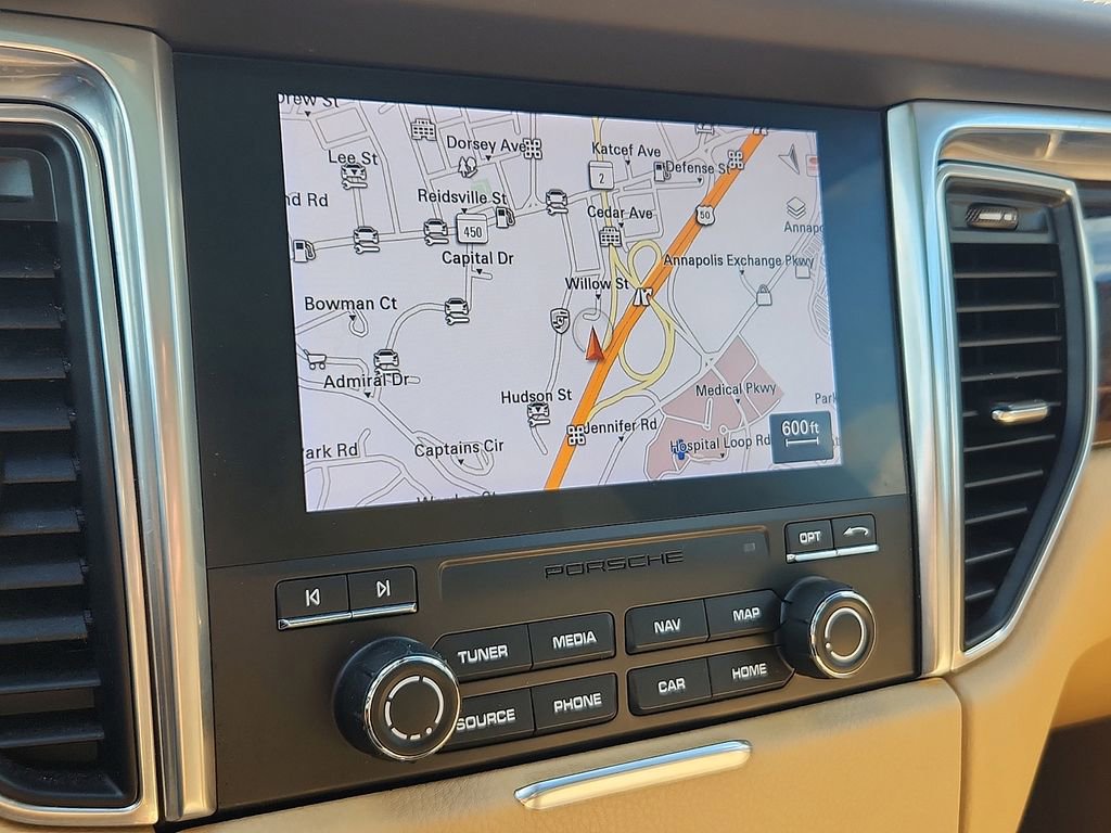 Used 2018 Porsche Macan Sport Edition image 17