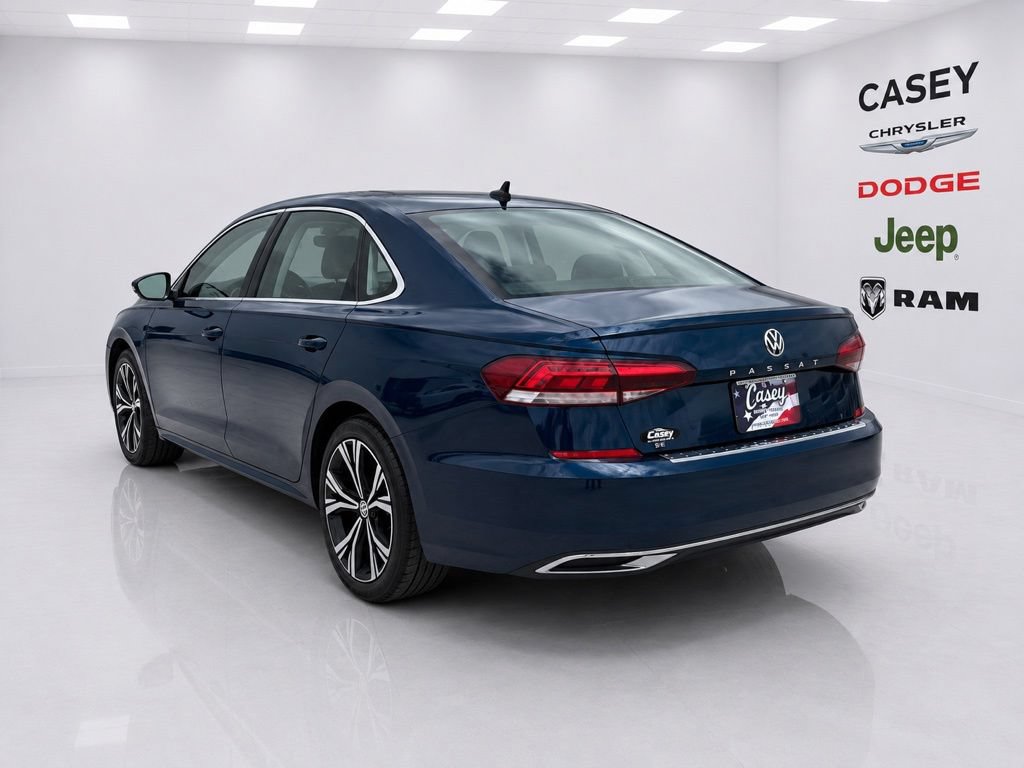Used 2021 Volkswagen Passat 2.0T SE FWD image 7