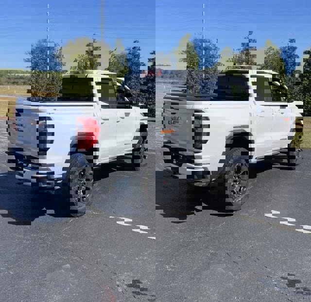 Used 2025 GMC Canyon Elevation w/ Convenience Package image 7