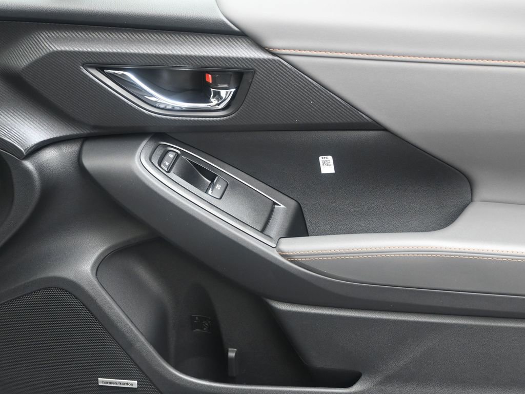 Used 2025 Subaru Crosstrek 2.5i Limited w/ Crosstrek Mirror Package image 11