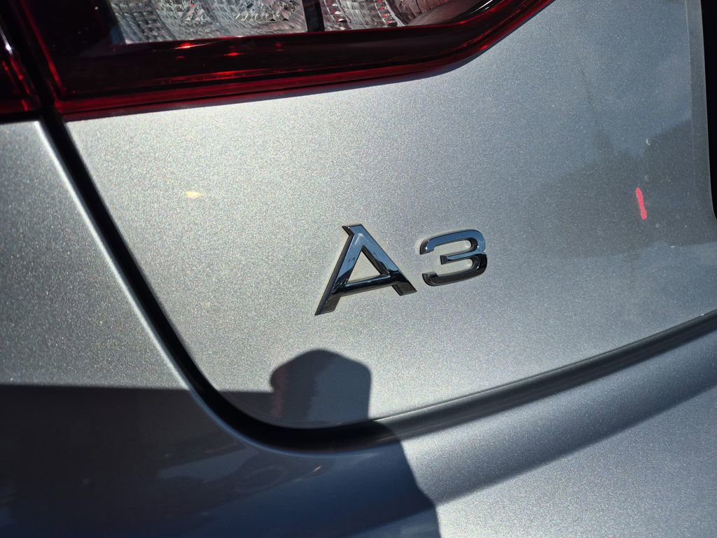 Used 2018 Audi A3 2.0T Premium image 13