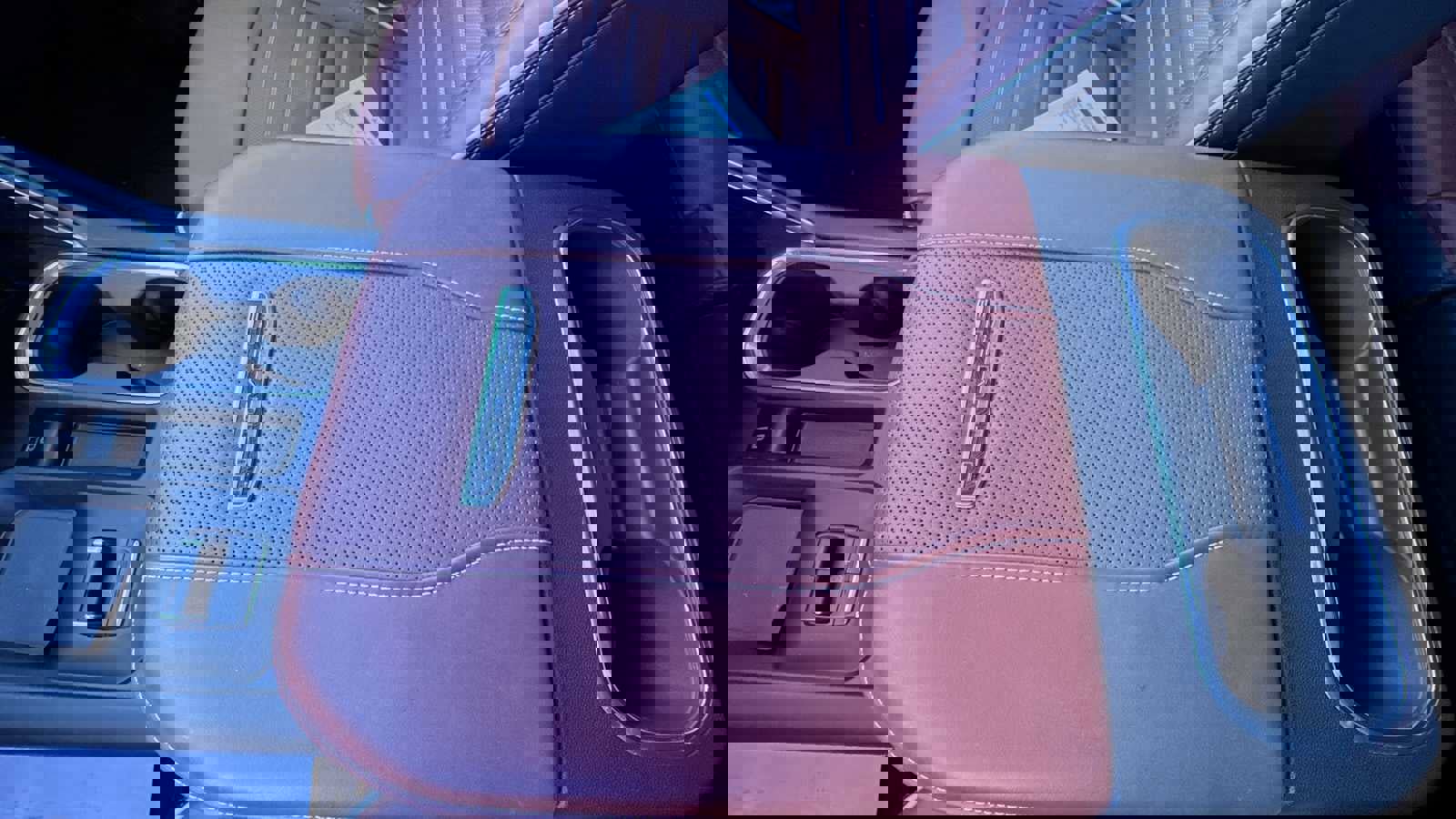 Used 2024 GMC Sierra 3500 Denali Ultimate image 22