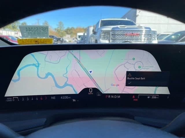 Used 2025 Cadillac XT4 Sport image 11