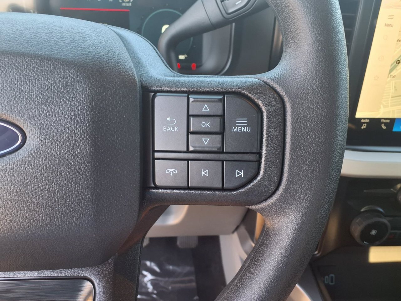 New 2027 Ford F350 XLT w/ XLT Premium Package AWD/4WD image 17