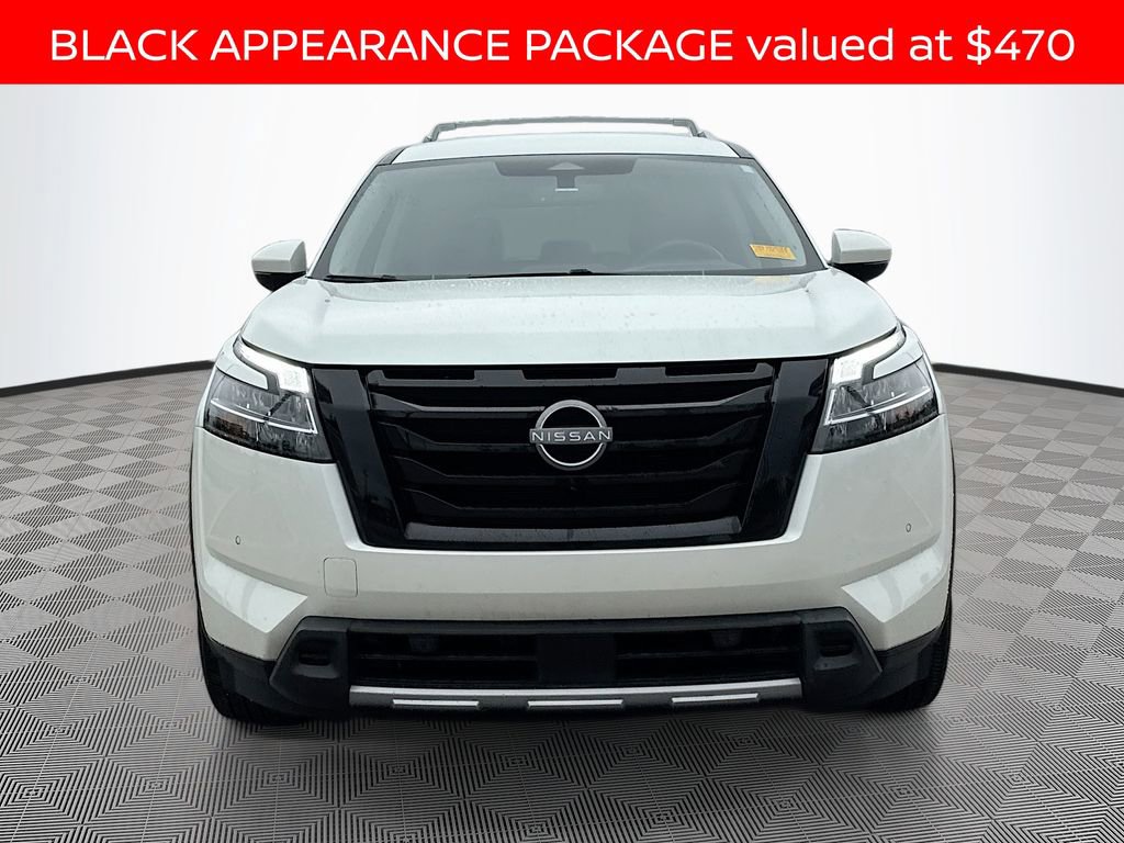 Used 2023 Nissan Pathfinder SL w/ Black Appearance Package FWD image 2