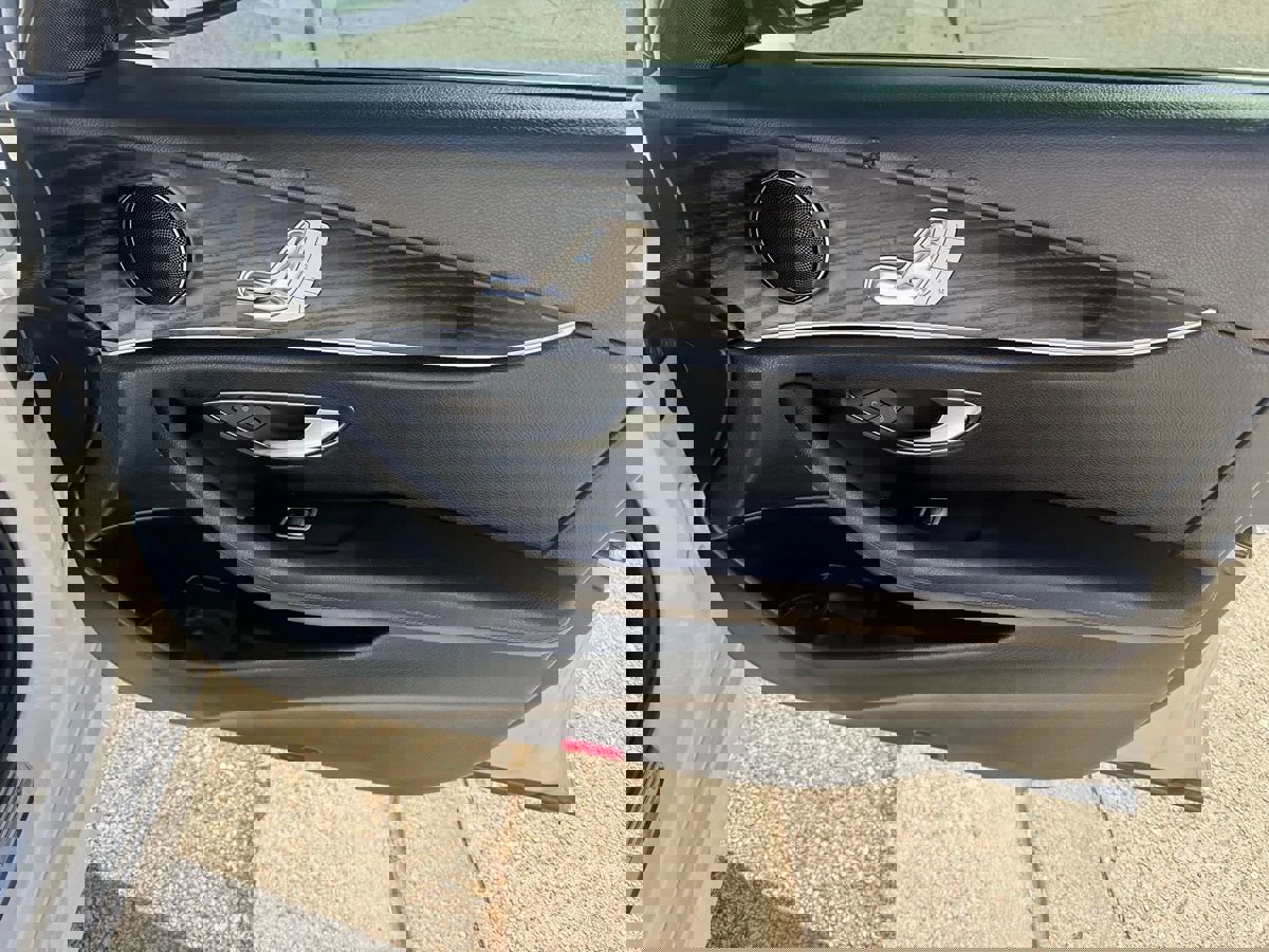 Used 2018 Mercedes-Benz E 300 w/ AMG Line Exterior image 12