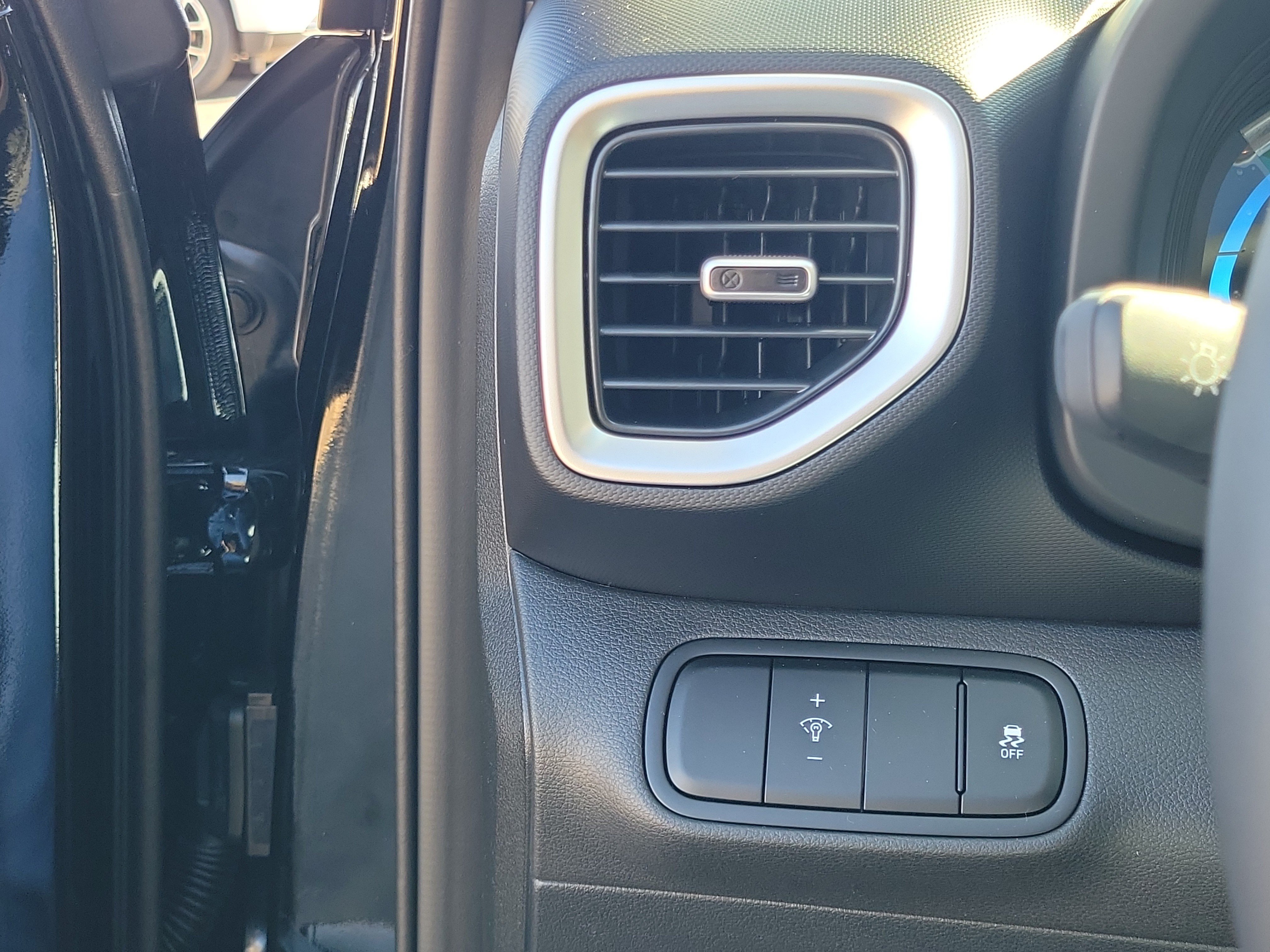 New 2026 Hyundai Venue SEL FWD image 21