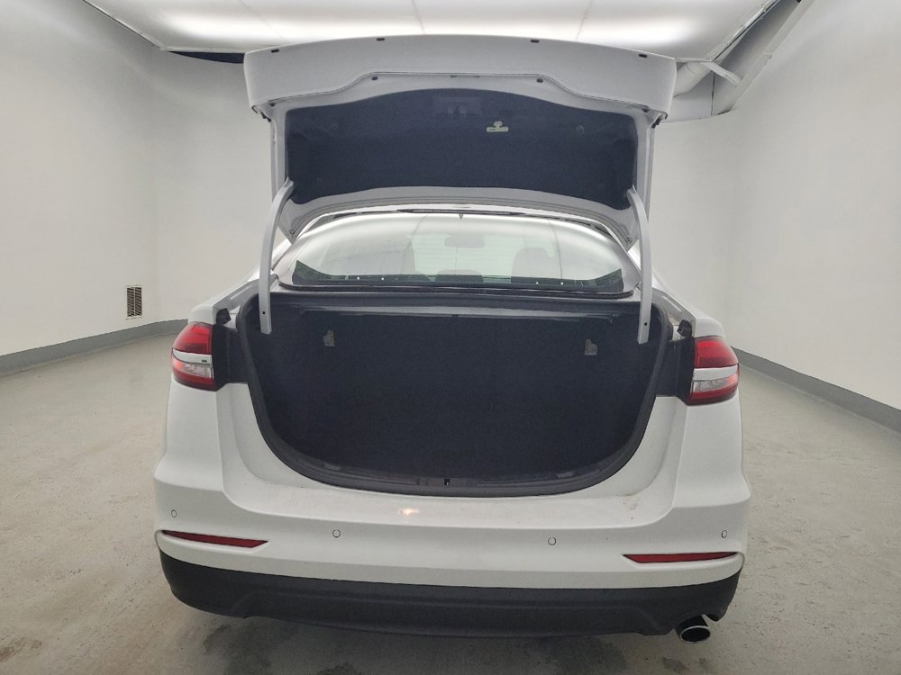 Used 2020 Ford Fusion SE image 29