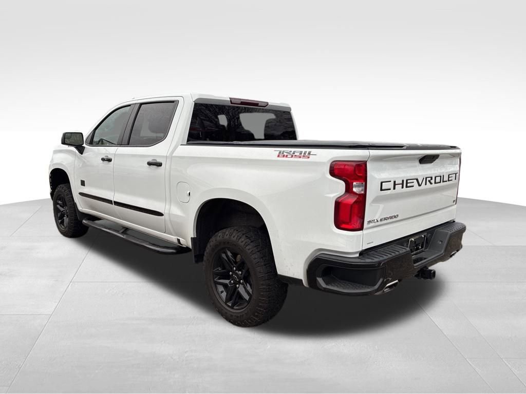 Used 2022 Chevrolet Silverado 1500 LT Trail Boss w/ Bed Protection Package image 3