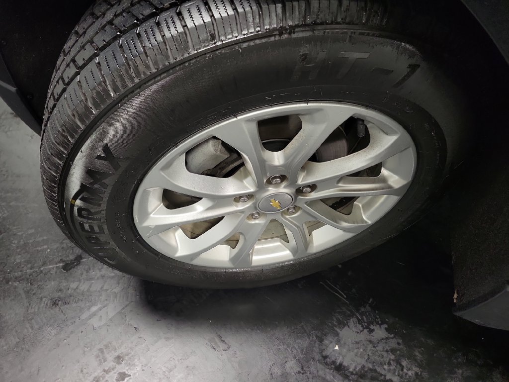 Used 2020 Chevrolet Equinox LT FWD image 14