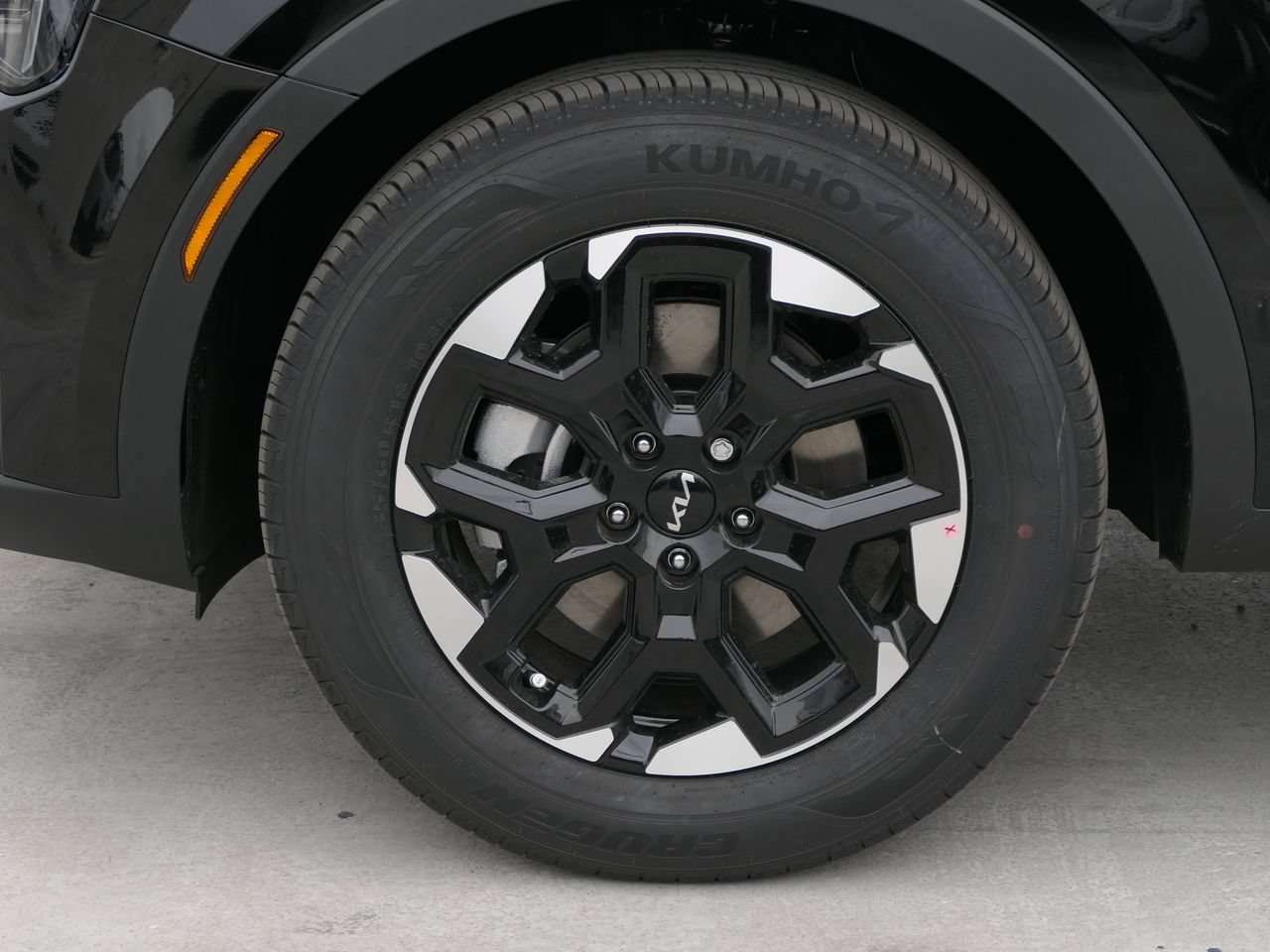 New 2026 Kia Sorento S FWD image 9