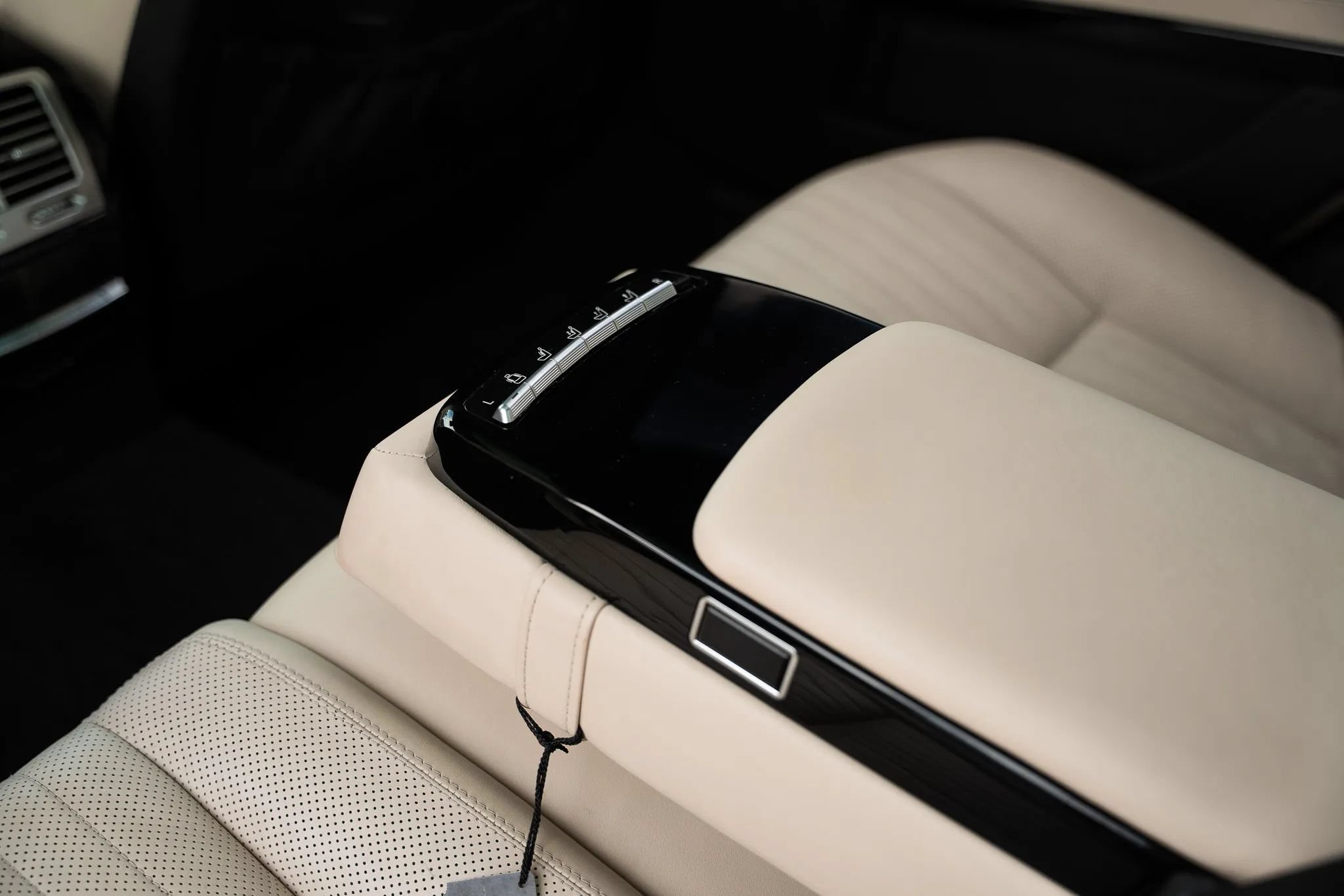 Used 2007 Mercedes-Benz S 600 image 21